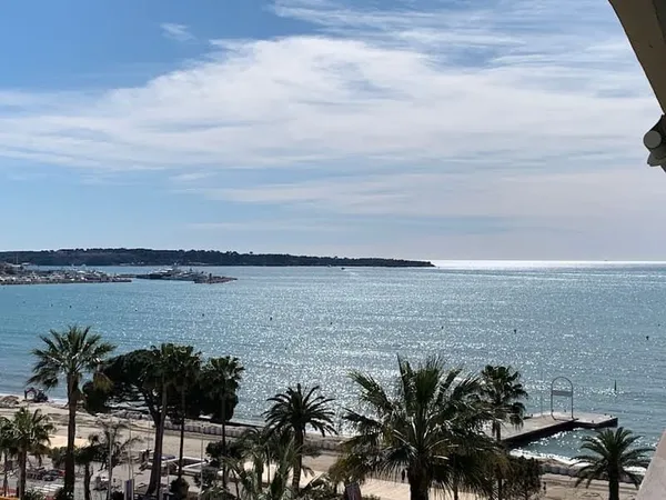 Local 200 m²