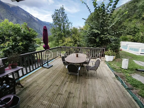 Maison 10 pièces 230 m²