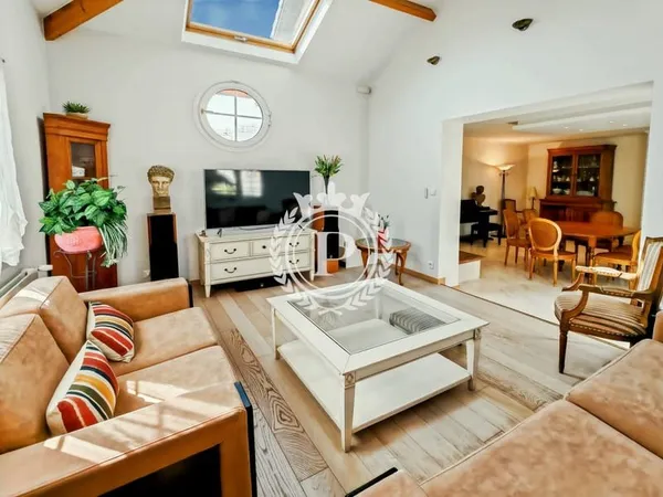 MAISON 231M2 MONTREUIL PROCHE METRO
