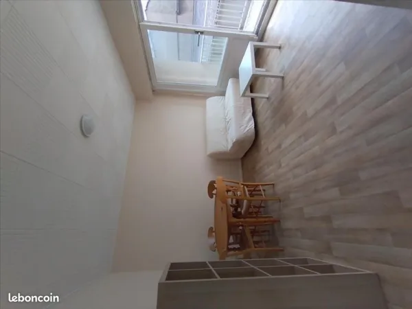 Studio 1 pièce 29 m²