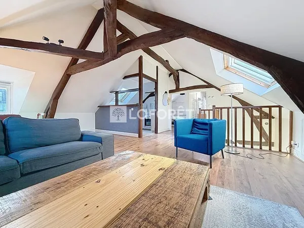 Appartement meublé de charme au dernier étage - Blois centre-ville