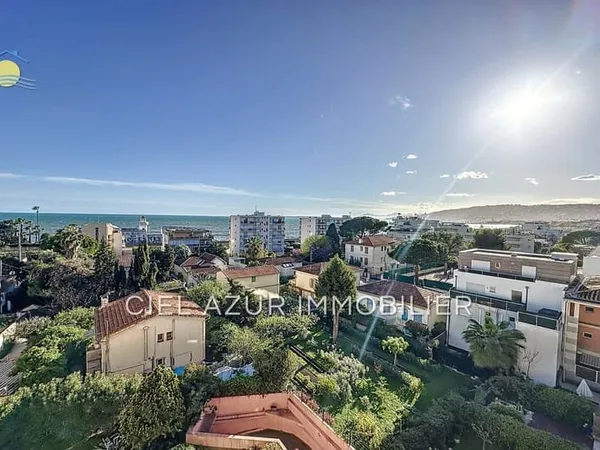 Studio 1 pièce 35 m²