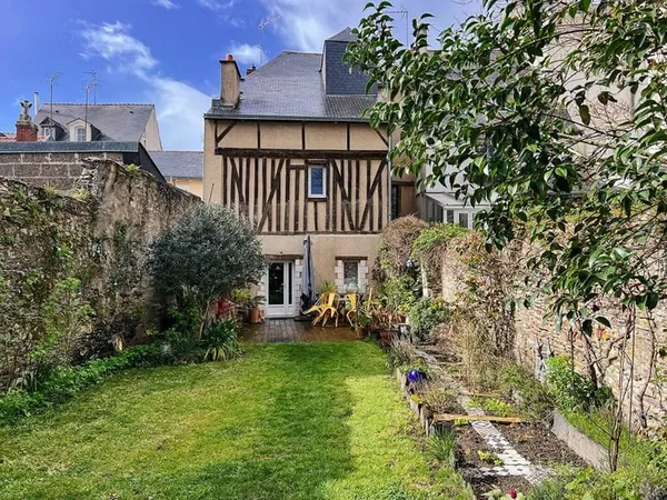 Maison 7 pièces 143 m²
