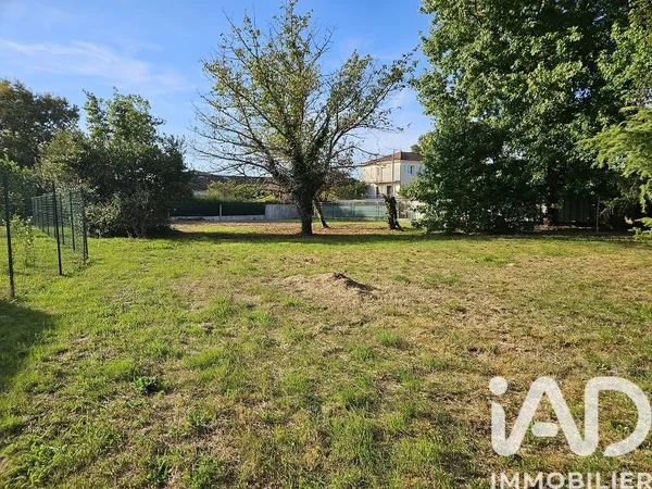 Terrain 1878 m²