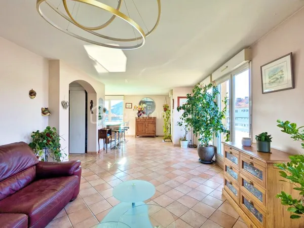 Appartement 3 pièces 83 m²