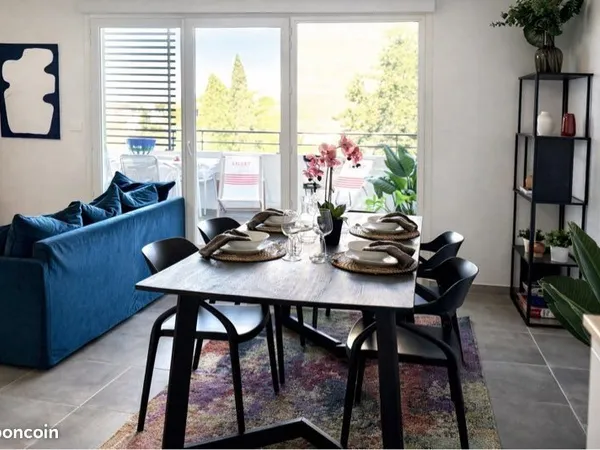 À vendre - T3 avec terrasse sans vis-à-vis + parking - Marseille 9e