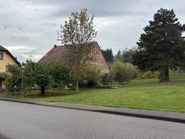 Terrain 650 m²
