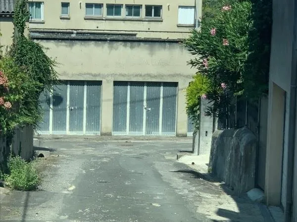 Garage fermé à Louer, Impasse Sallee