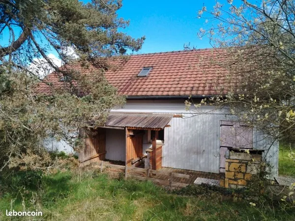Maison avec beau potentiel