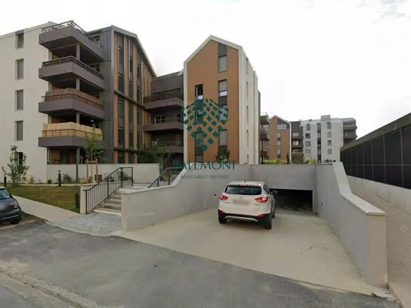 Parking 12 m²