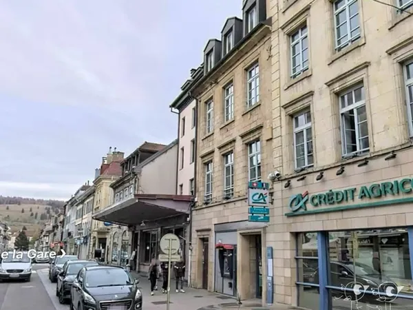 Combles aménageables de 138 m² au sol - Dernier étage - Projet d'envergure au centre-ville