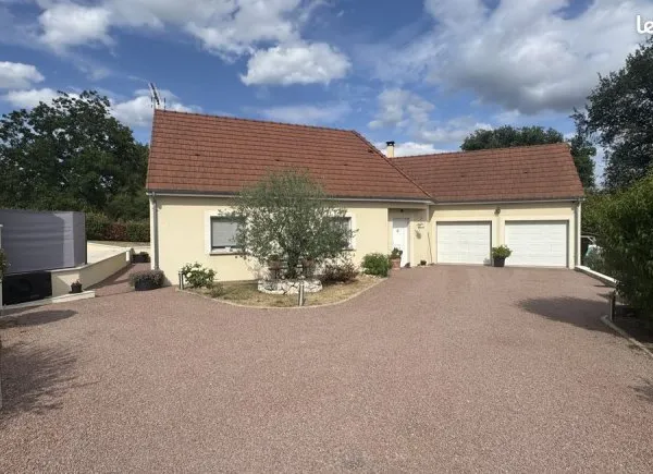 Maison de plain-pied 97 m² - Piscine - Jardin clos - Environnement calme