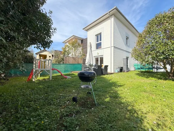 Vends maison 4 pièces traversante