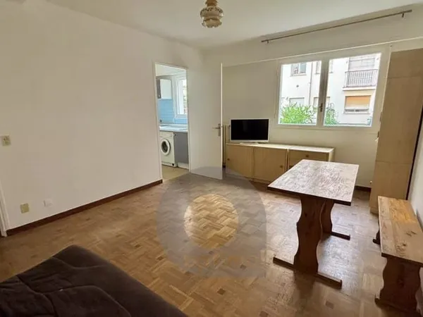 MENTON - Centre-ville, STUDIO de 24.95 m²