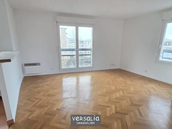 3 pièces 57,33 m² St Cyr Centre