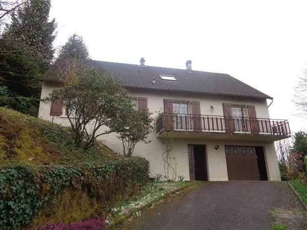 MAISON FAMILIALE 5 CHAMBRES AVEC JARDIN ET GARAGE - TULLE QU