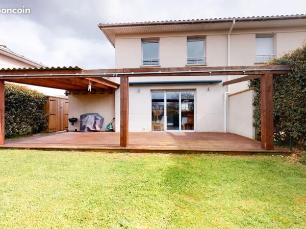 Maison meublée T4 - 80m2 avec jardin, garage et piscine
