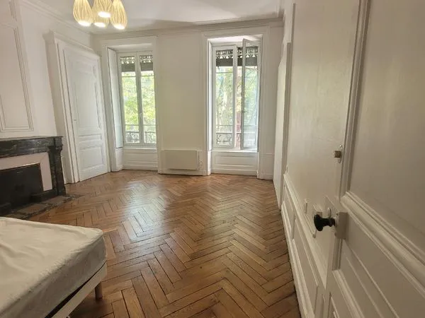 Location de deux chambres à lyon3