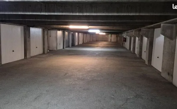 Garage à louer