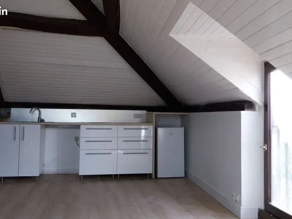 Plailly centre studio 25 m²