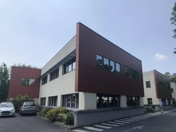 Bureaux 180 m²