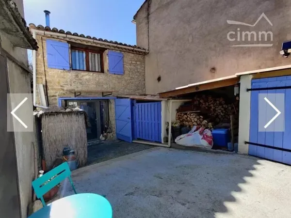 A vendre maison de village rénovée avec jardin