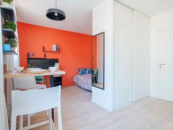 Studio meublé 18m² - Résidence étudiante sécurisée à Vichy