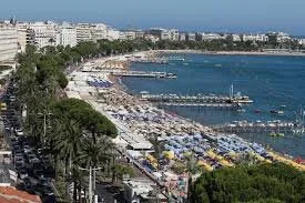 CANNES CENTRE BAR PROCHE CROISETTE TERRASSE SUD OUEST