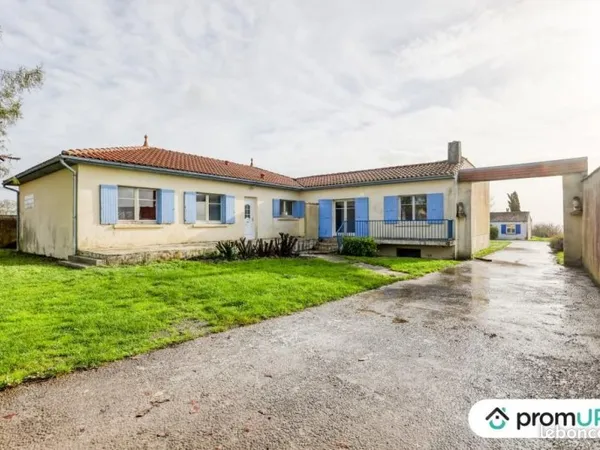 Maison 7 pièces 270 m²