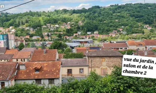 Maison avec 1100 m2 de terrain constructible
