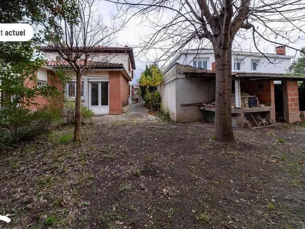 Maison 6 pièces 237 m²