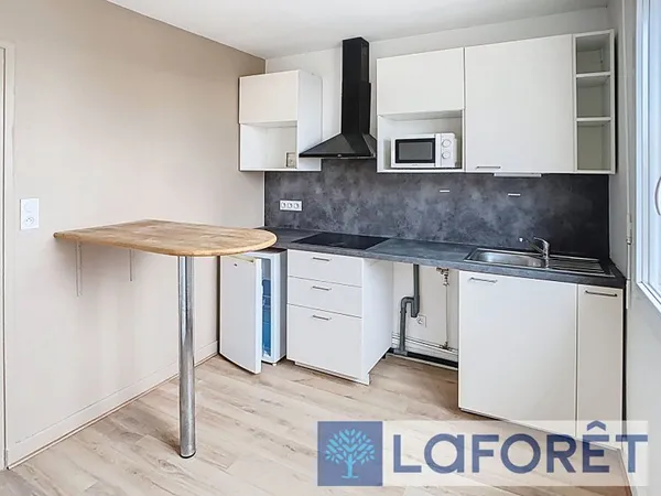 Studio 1 pièce 28 m²