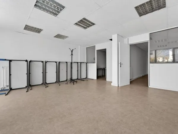 Bureaux 132 m²