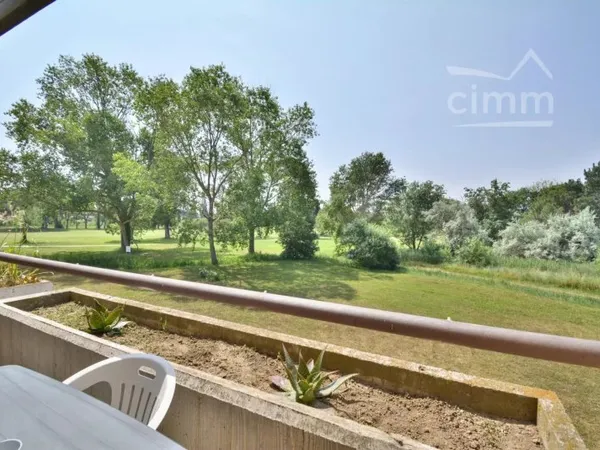 VENTE - SAINT CYPRIEN PLAGE - AU GOLF - BEL APPARTEMENT  AU 1ER ET DERNIER ETAGE - ASCENSEUR - PARKI