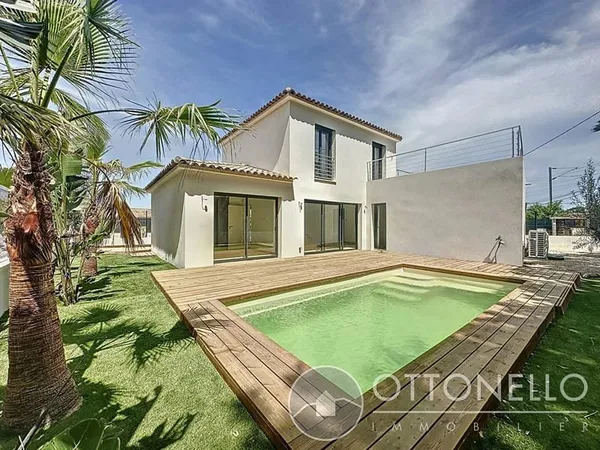 Villa NEUVE 4 pièces Roquebrune-sur-Argens 99 m2 avec piscine et garage