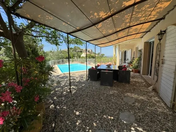 Maison 5 pièces 159 m²