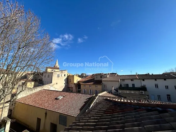 Maison de ville de caractère avec terrasse vues dégagées - Carpentras centre historique