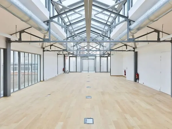 Bureaux 3 pièces 173 m²