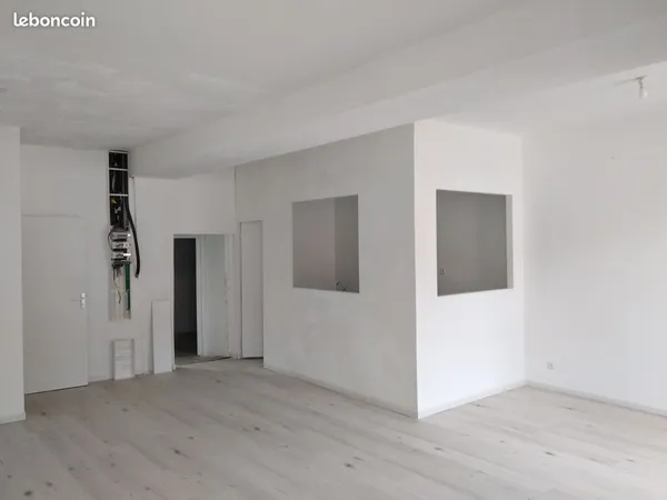 A louer F2 de 67m² à Cerisiers