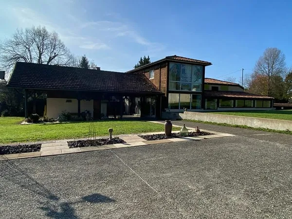 Local commercial Pontonx Sur L Adour 3 pièce(s) 151.10 m2