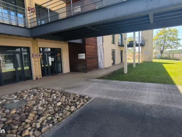 Magnifique bureaux prêts à l'emploi