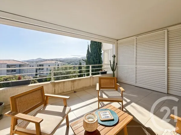 Appartement 4 pièces 81 m²