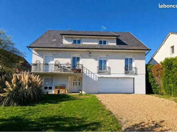 🏡 Maison familiale d'exception à Bourges - 264 m² habitables sur 1 571 m² de terrain