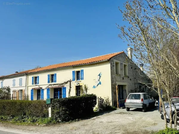 Maison maraichine - 3ch en bord de sevre + un gîte en rdc