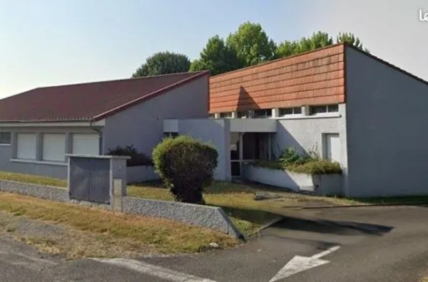 Pau Nord : Immeuble de bureaux plain-pied 332 m² - Parkings - Fonctionnel et prêt à l'emploi