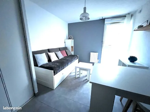 Studio meublé lumineux