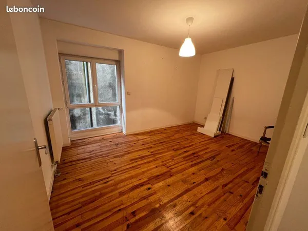 Saint-Étienne Centre / Albert Thomas - Grand T6 atypique de 131 m² - 4 chambres - Idéal famille ou c