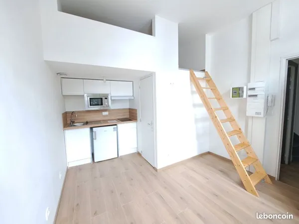 Studio 1 pièce 15 m²