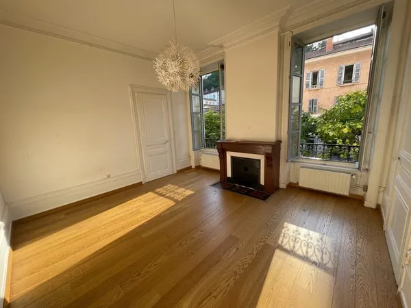 Appartement 4 pièces 110 m²