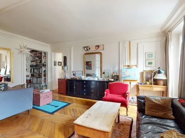 5 pièces PMC, avec 4 chambres, au 3ème étage, proche M° Cade